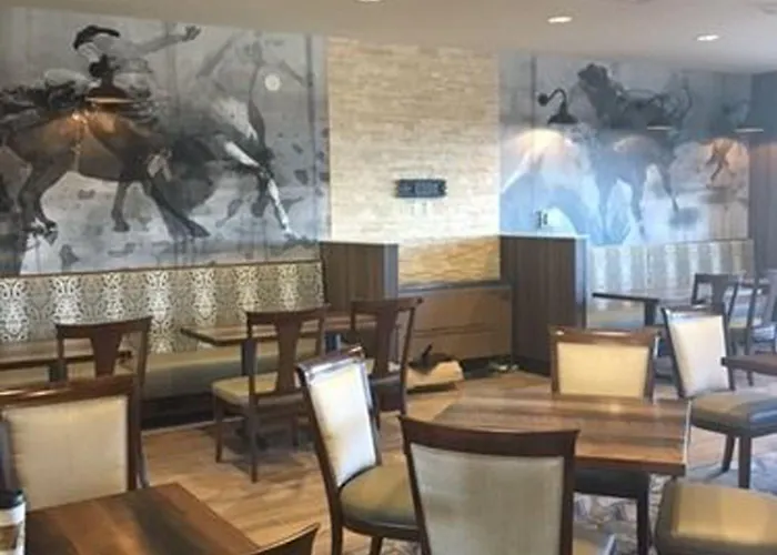 Hotel Fairfield & By Marriott Southwest/downtown Area 3*