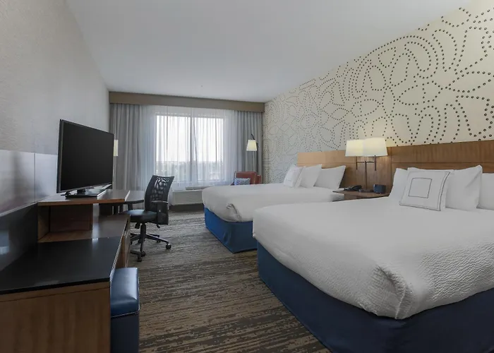 Fairfield & By Marriott Southwest/downtown Area