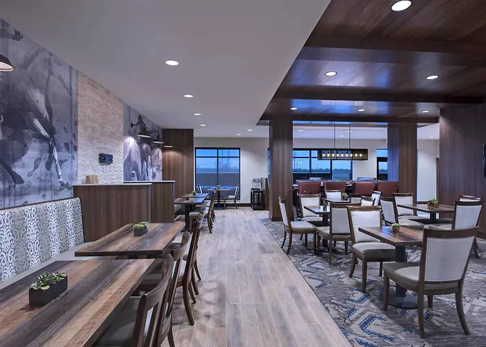 Fairfield & By Marriott Southwest/downtown Area Hotel Cheyenne